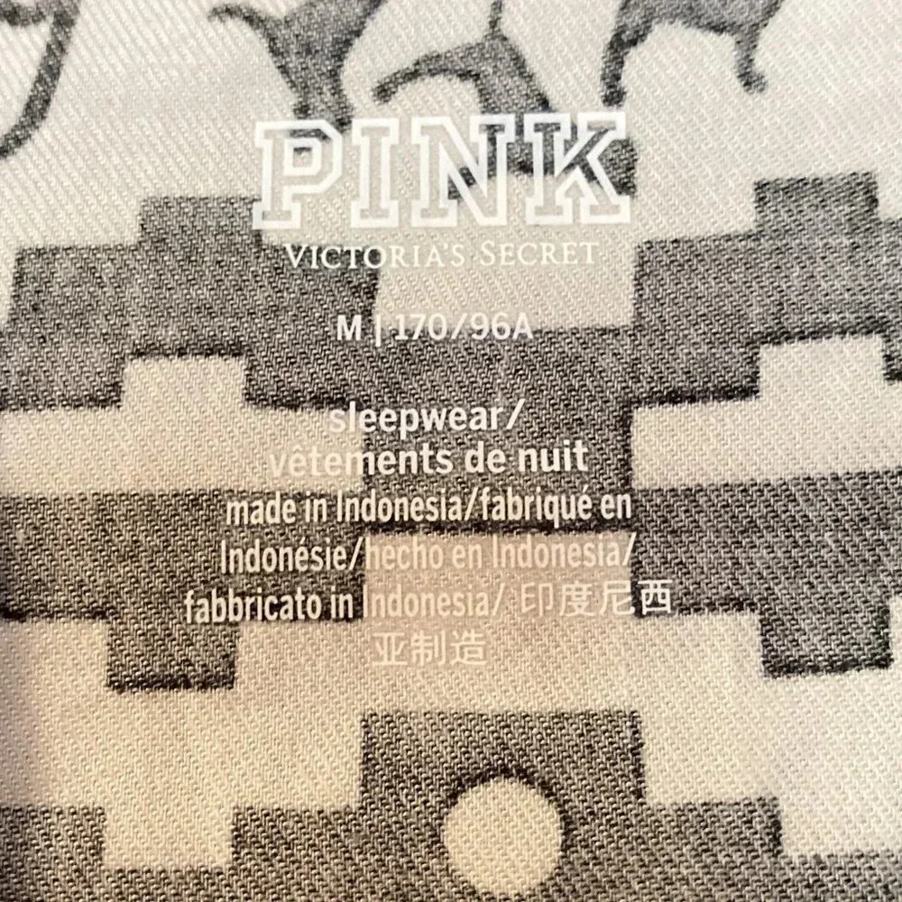 Victoria's Secret PINK Black & Cream Geometric Pattern Pajama Set,‎ Medium